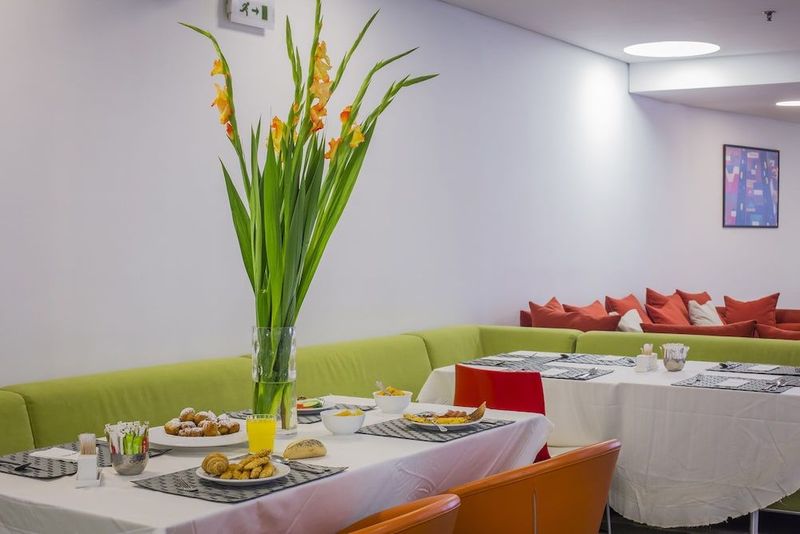 Novus City Hotel - Image 8