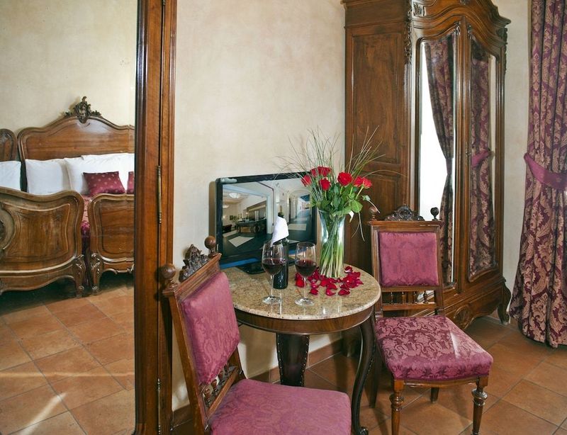 Hotel Caesar Prague - Image 6