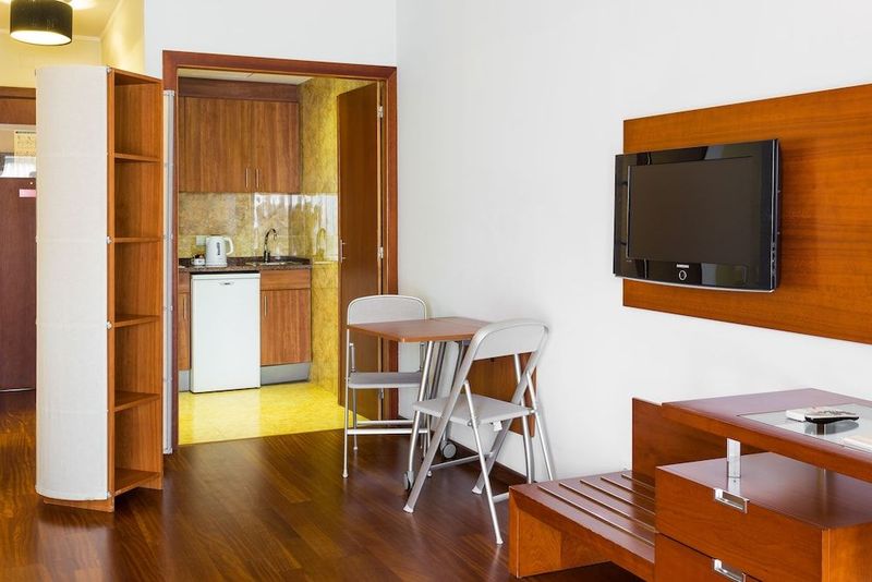 Legendary Lisboa Suites - Image 8