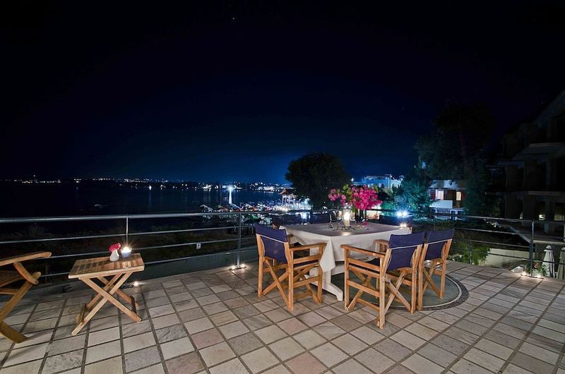 Sea Breeze Beis Apts - Image 9
