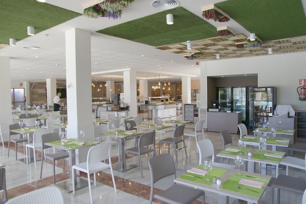 Hotel San Fermin - Image 9