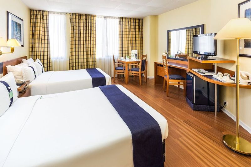 Holiday Inn Lisbon - Image 10
