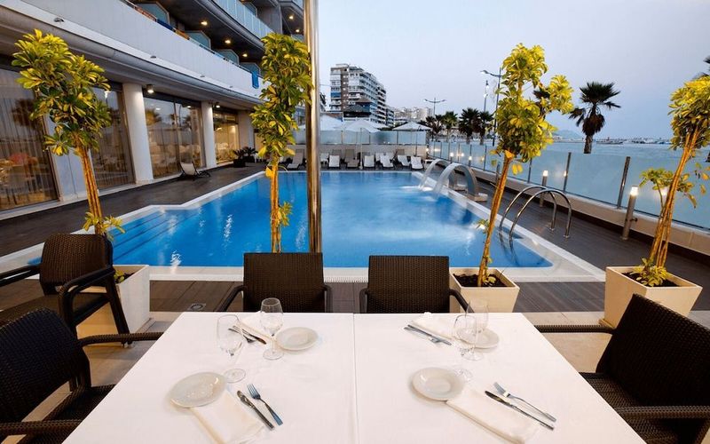 Hotel Allon Mediterrania - Image 1