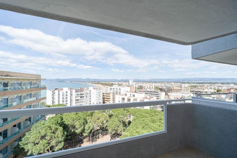 Rentalmar Blue Beach Apartments - Image 2