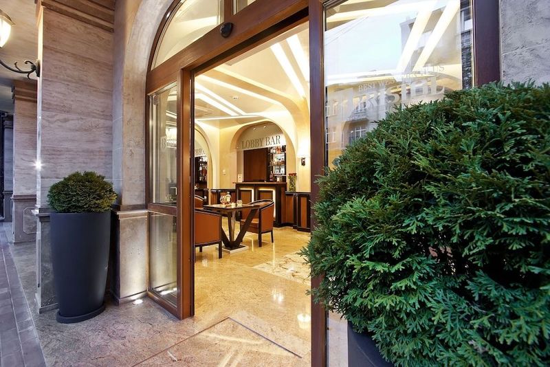 Best Western Plus Bristol Hotel - Image 2