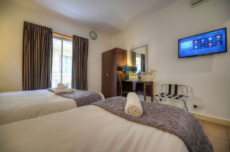 Carlton Hotel Malta - Image 8