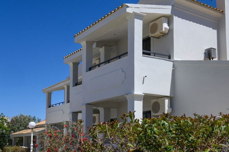 Summertime Hotel Apartments - Image 8