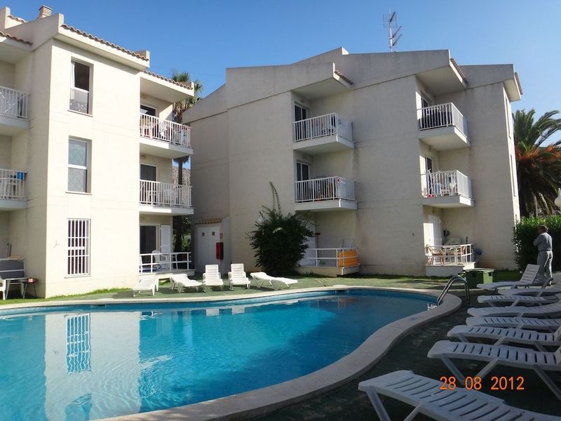 Apartamentos Llevant - Image 9