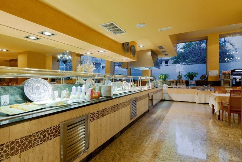 Senator Granada Spa Hotel - Image 4