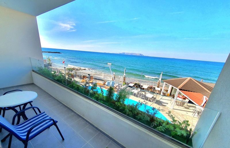 Sunset Beach Hotel - Image 3