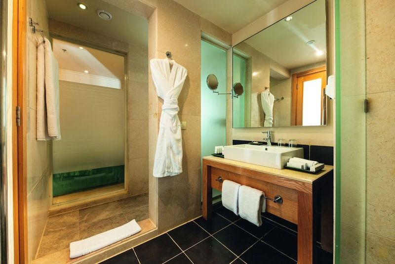Moevenpick Resort Soma Bay - Image 3