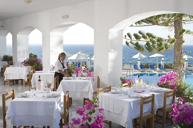 Maritimo Beach Hotel - Image 2