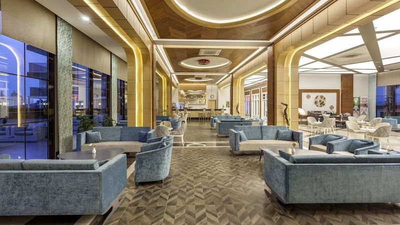 Glamour Resort & Spa - Image 5