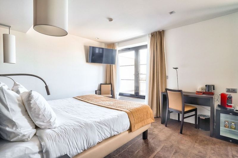 Simon's Boutique Hotel - Image 4