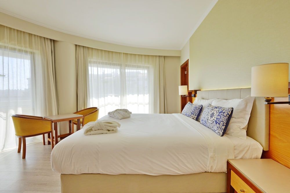 Holiday Inn Algarve Albufeira - Image 6