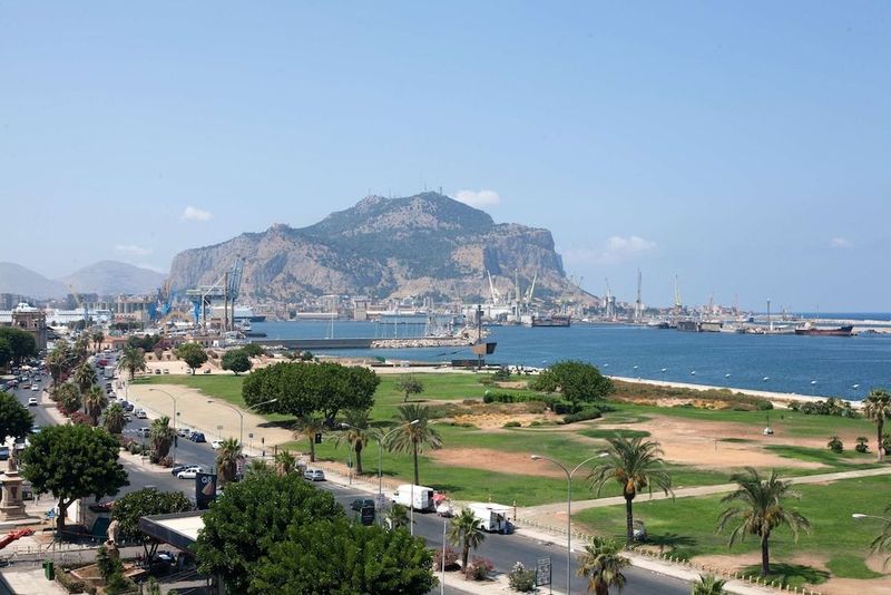 NH Palermo - Image 7