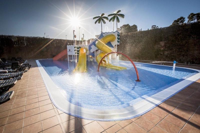 Santa Susana Resort - Image 5