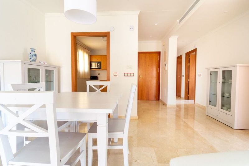 Albir Confort Avenida Apartamentos - Image 8