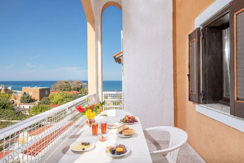 ILIOSTASI BEACH Apartments