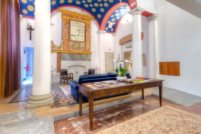 Il Convento dei Fiori di Seta