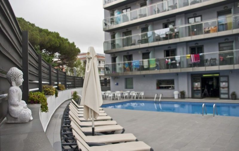 Hotel Summer - Image 6