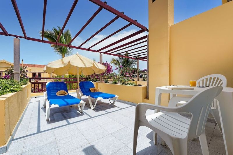 Bungalows Maspalomas Oasis Club - Image 2