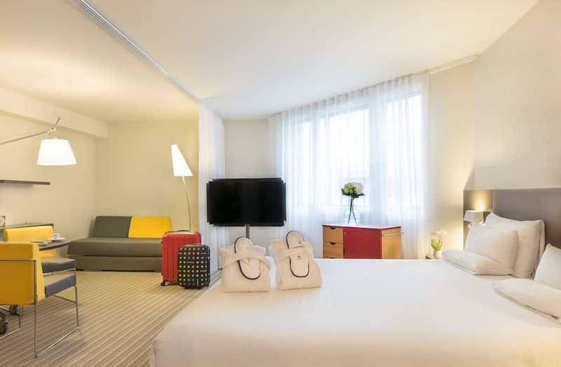 Novotel Suites Cannes Centre - Image 6
