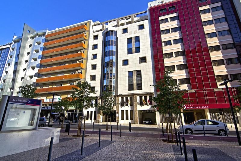 SANA Reno Hotel - Image 4
