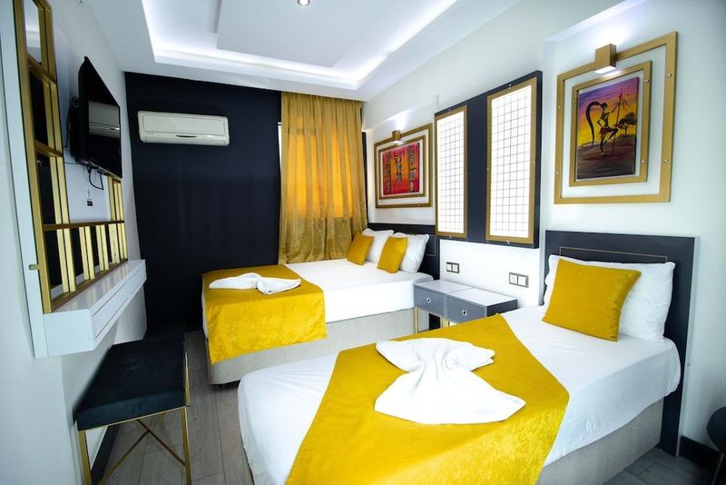 Exporoyal Hotel - Image 7