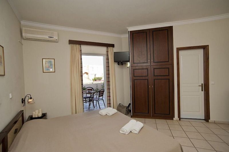Caretta Beach - Image 5