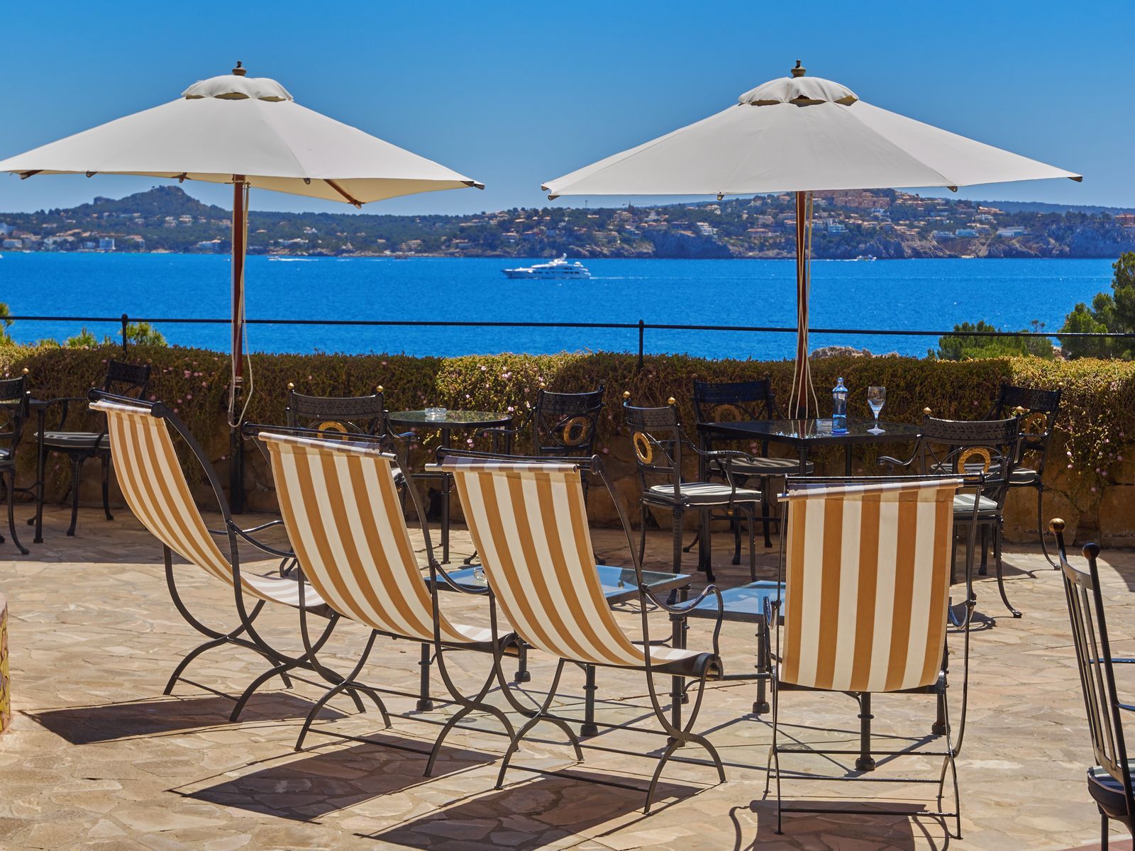 Hotel Petit Cala Fornells - Image 7