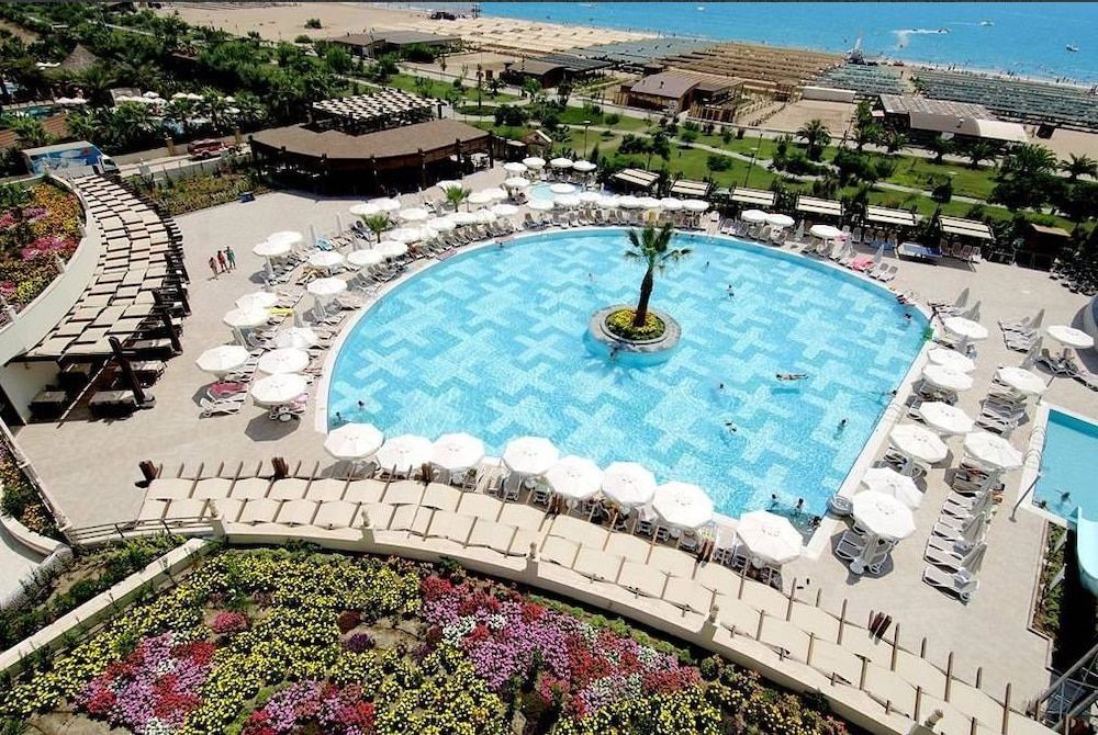 Seamelia Beach Resort & Spa - Image 8