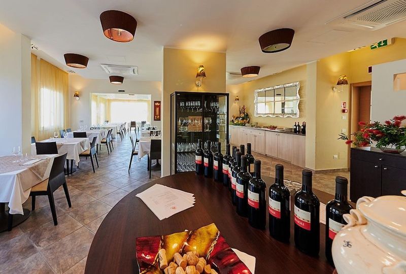 Bolgheri Marina Resort - Image 6