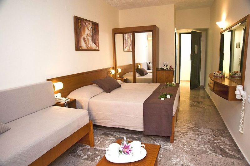 Odyssia Beach - Image 4