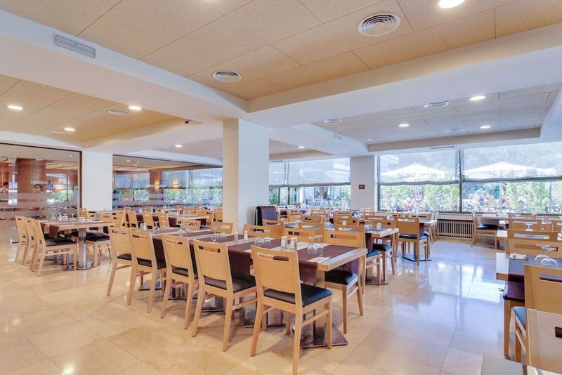 Hotel Gran Garbi - Image 6