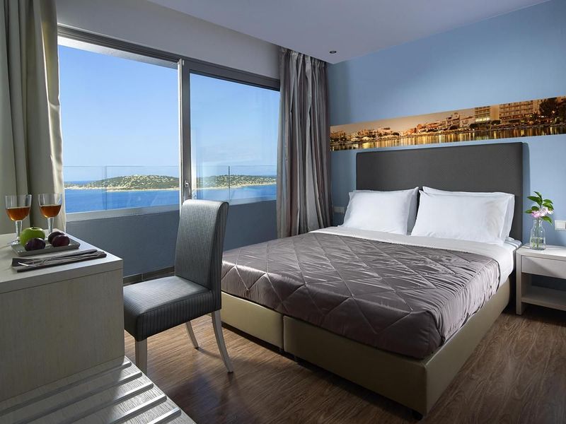Mistral Bay Hotel - Image 1