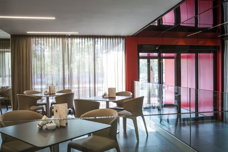 UNAHOTELS Bologna Fiera - Image 3