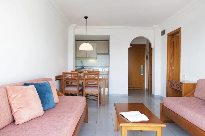 Inturotel Esmeralda Garden - Image 9