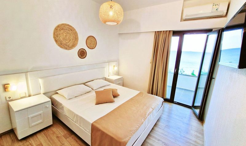 Sunset Beach Hotel - Image 2