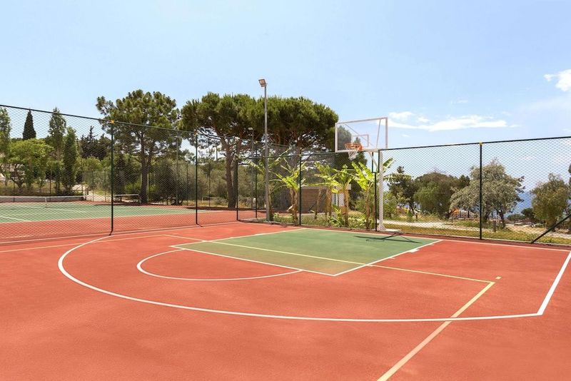 Ramada Resort Kusadasi & Golf - Image 9