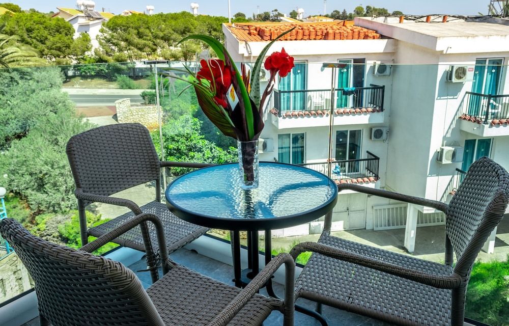 A. Maos Hotel Apartments - Image 8