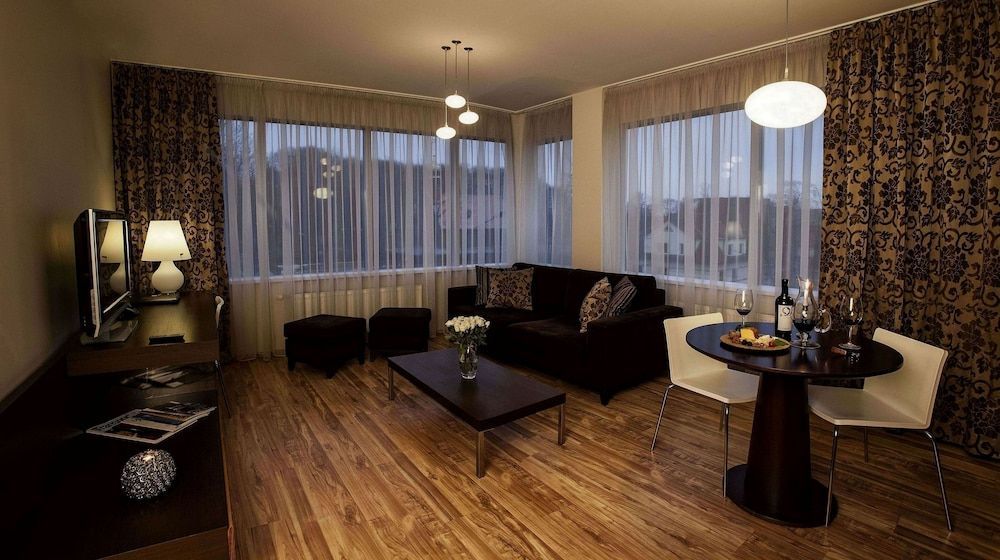 Ararat All Suites Hotel - Image 6
