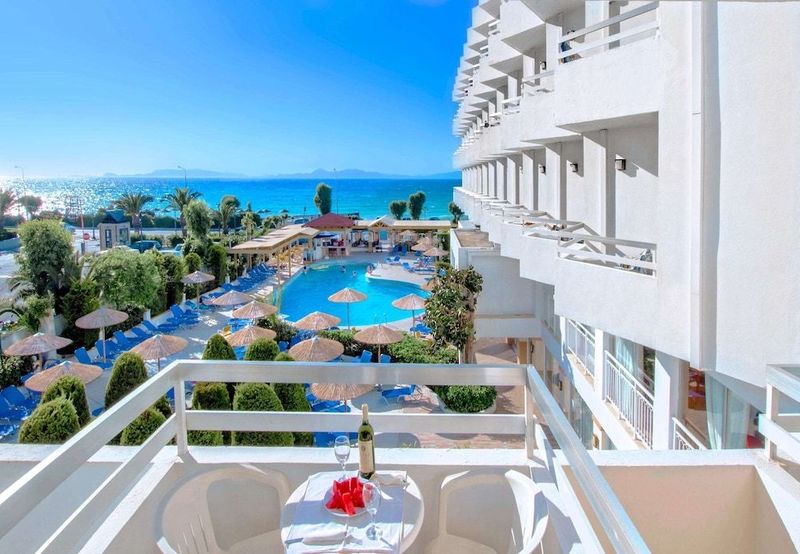 Lito Hotel - Image 5