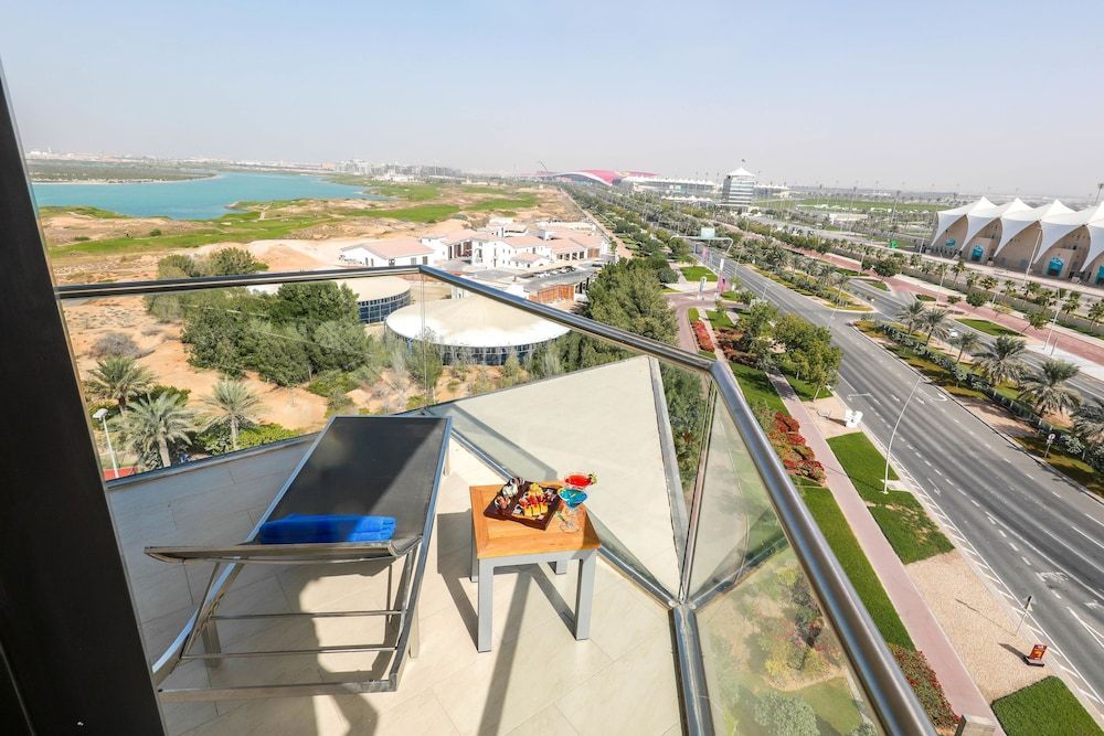Park Inn by Radisson Abu Dhabi Yas Island - Image 3