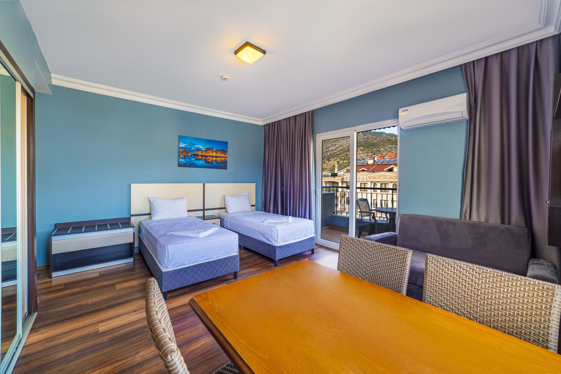 Royalisa City Apart Hotel - Image 8