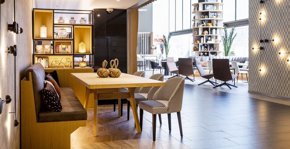 Hotel ILUNION Barcelona - Image 6