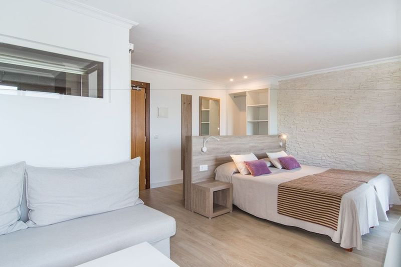 Hotel Na Taconera - Image 9