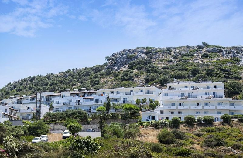Semiramis Village Hotel - Image 4