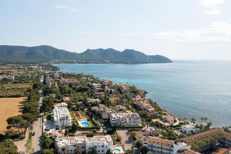 Hotel Aparthotel Ferrer Lime Isabel ligger i Cala Bona på Mallorca.
