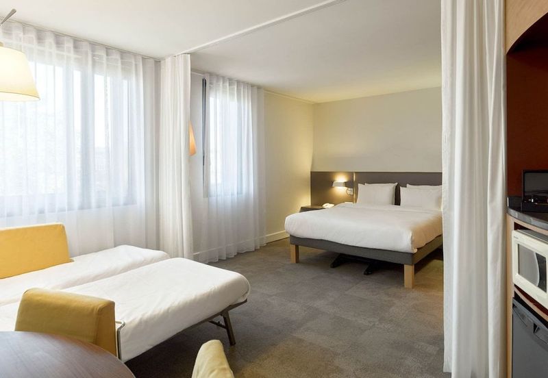 B&B HOTEL Paris Nord 18ème - Image 8